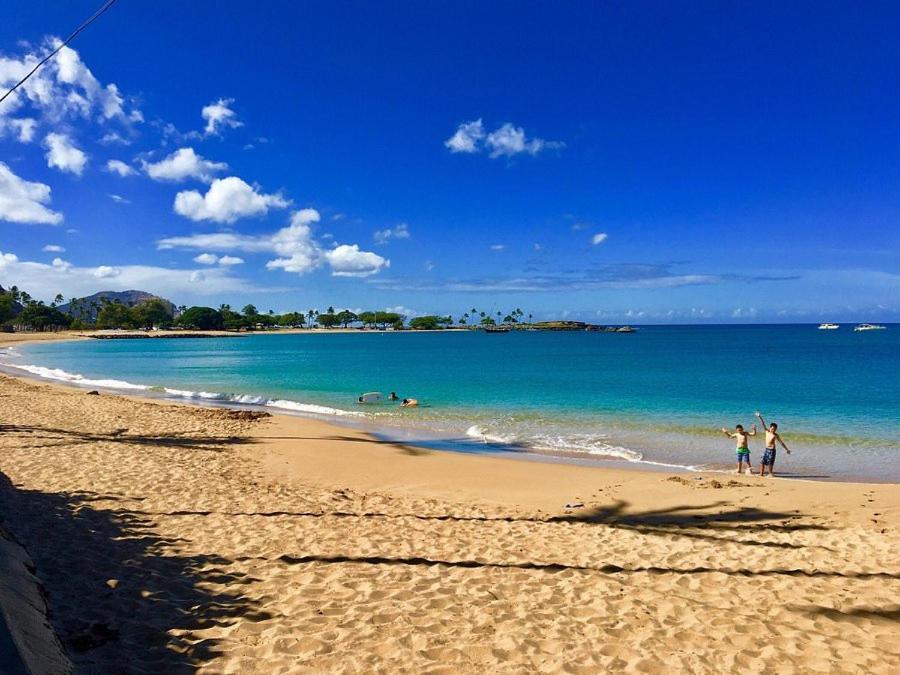 Army Street Beach House By 604 Restaurant! Hotel Waianae Buitenkant foto